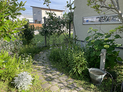 アンティーク敷石アプローチ