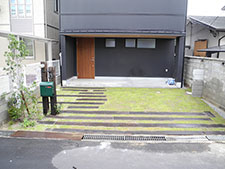 枕木芝生